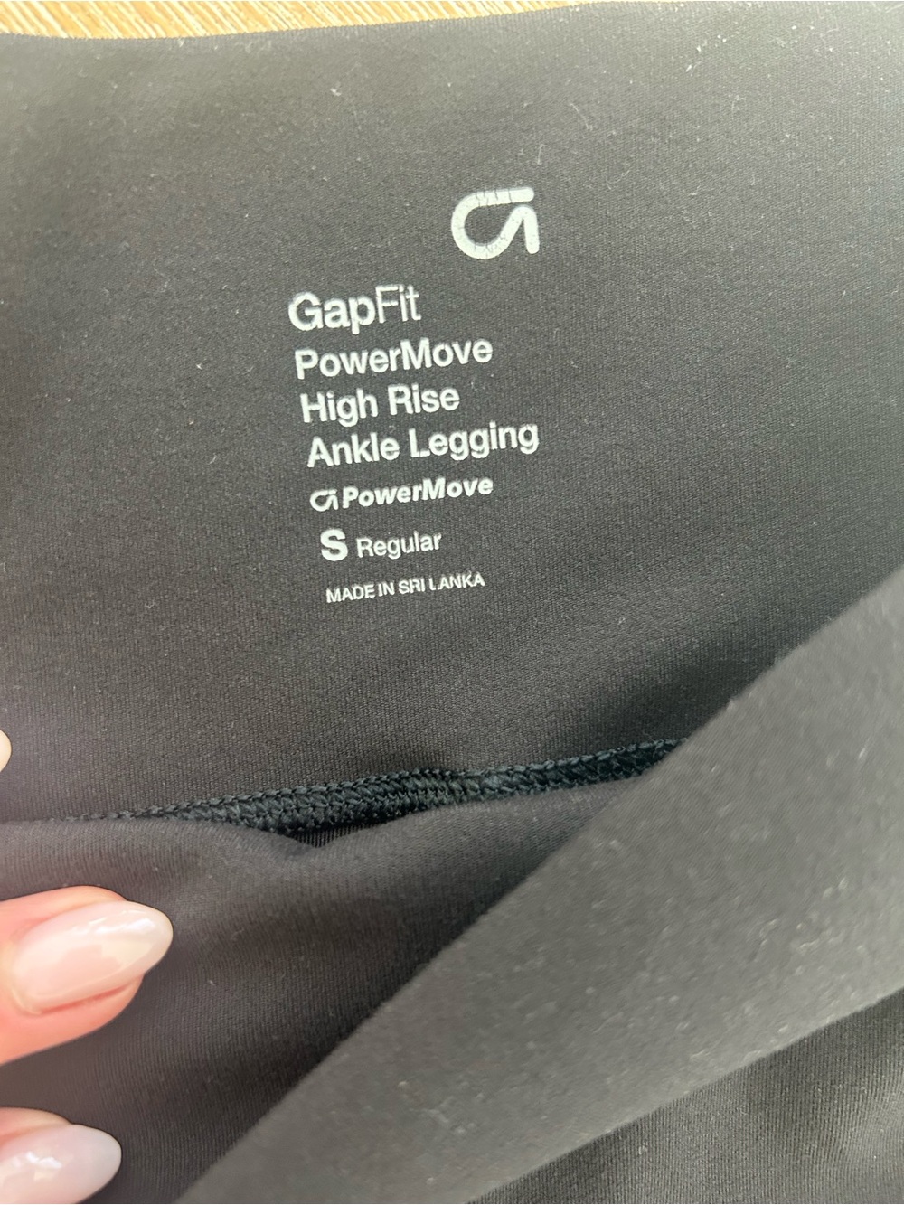 Gap fit athletic set - high waist pocket leggings and strappy tank - Picture 5 of 8